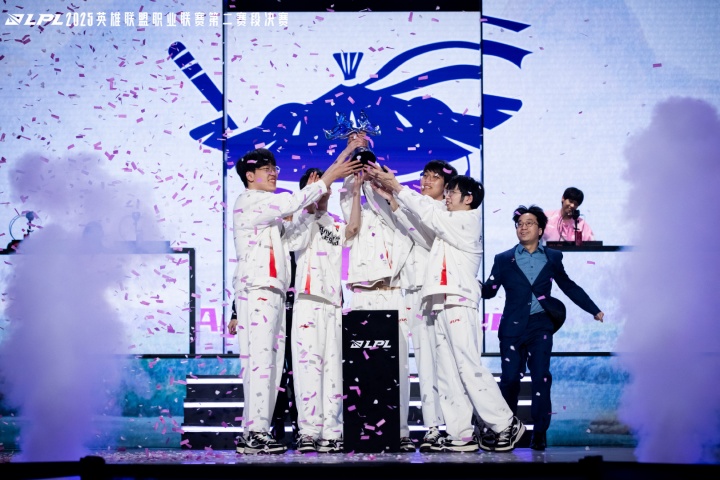 LPL官方分享Shanks人物故事：五年职业首次S赛，没去决赛很是遗憾